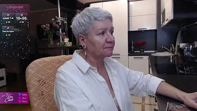 roxana brooks online show from November 18, 2:42 pm