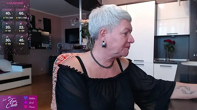 Snapshot of roxana_brooks chatting on October 7, 2:40 pm roxana brooks online show from October 7, 2:40 pm