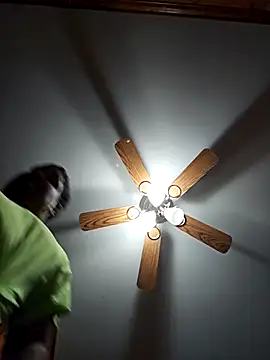 Snapshot of Ambush_Sword67 chatting on December 22, 7:58 pm Ambush Sword67 online show from December 22, 7:58 pm