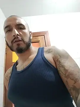 KenllyH online show from December 15, 8:47 pm