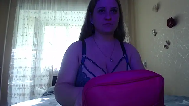 CumCpl online show from March 13, 1:49 pm