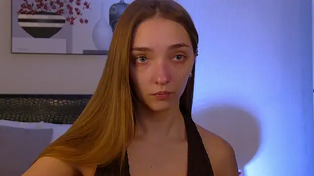 VirginieCruz online show from November 27, 6:03 am