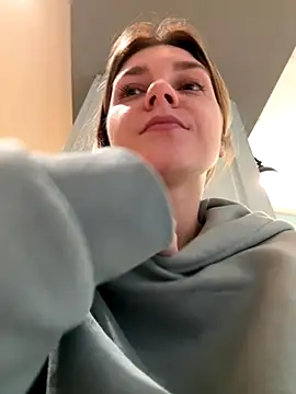 ValenciaShock online show from November 6, 6:50 am