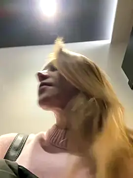 ValenciaShock online show from November 26, 7:19 am