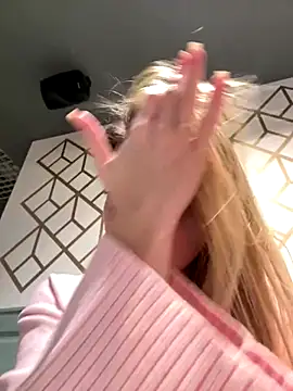 ValenciaShock online show from November 20, 6:36 am