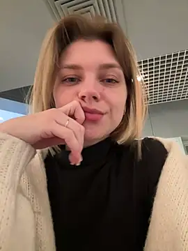 ValenciaShock online show from February 15, 6:58 am