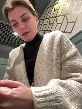 ValenciaShock online show from November 23, 6:45 am