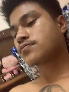 Hullax online show from March 7, 4:34 pm