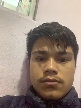 Snapshot of Hullax chatting on October 30, 1:59 am Hullax online show from October 30, 1:59 am