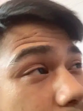 Snapshot of Hullax chatting on November 5, 9:34 am Hullax online show from November 5, 9:34 am