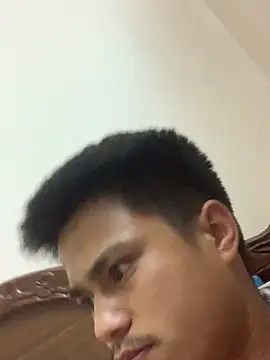 Hullax online show from March 6, 3:40 pm