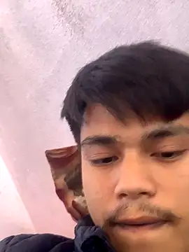 Snapshot of Hullax chatting on November 24, 4:01 am Hullax online show from November 24, 4:01 am