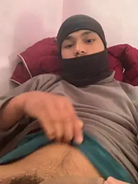 Hullax online show from January 9, 3:35 am