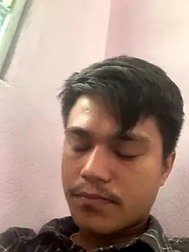 Snapshot of Hullax chatting on October 31, 3:14 am Hullax online show from October 31, 3:14 am