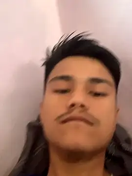 Snapshot of Hullax chatting on September 30, 1:55 am Hullax online show from September 30, 1:55 am