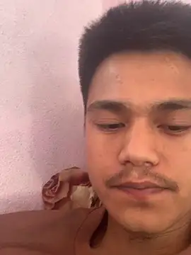 Hullax online show from February 26, 3:39 am