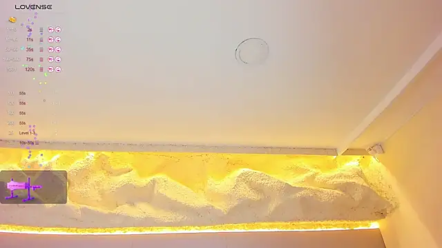 Snapshot of Isabella_Daniell chatting on February 24, 4:02 am Isabella Daniell online show from February 24, 4:02 am