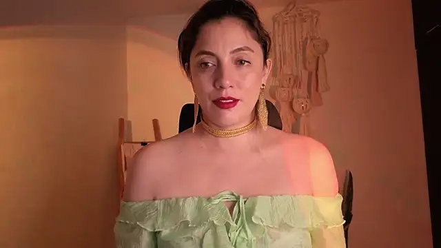 Mala Bad online show from November 10, 5:29 pm