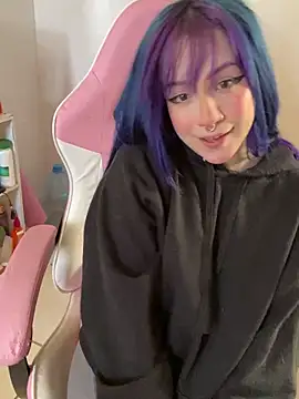 Lucygothic online show from December 27, 8:50 pm