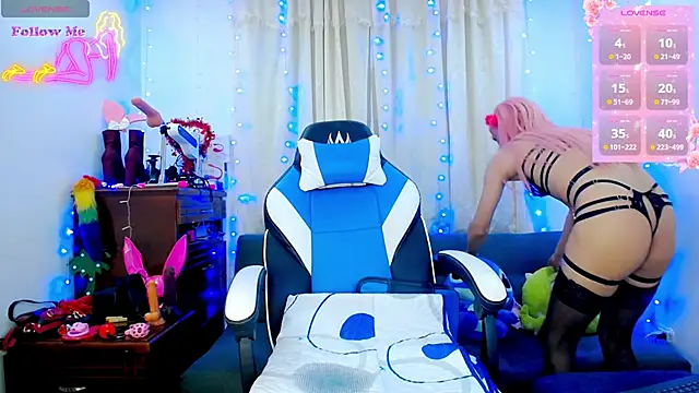 Snapshot of Aleexx___ chatting on October 30, 9:07 am Aleexx online show from October 30, 9:07 am