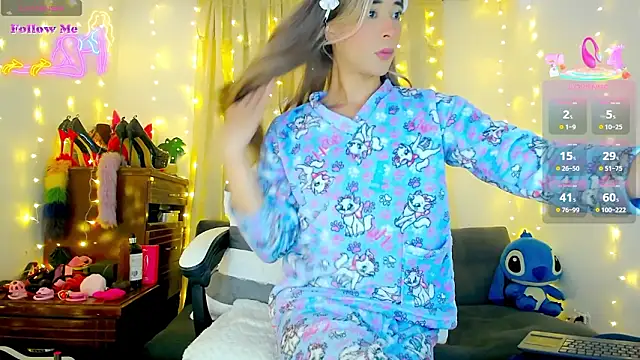 Aleexx    online show from March 15, 11:39 am