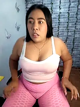 Snapshot of patty_bersh chatting on February 14, 5:51 am patty bersh online show from February 14, 5:51 am