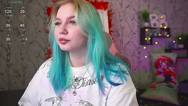 Moon Valkyrie online show from October 2, 9:34 am