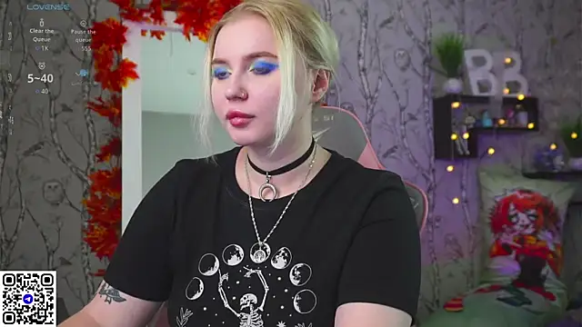 Moon Valkyrie online show from October 24, 8:57 am