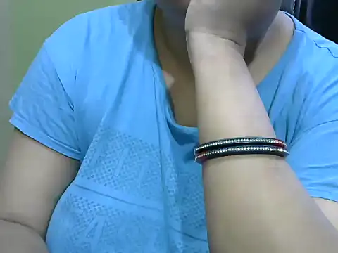 Mona love143 online show from November 13, 7:45 am