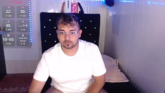 Snapshot of Jeilou chatting on July 6, 1:23 am Jeilou online show from July 6, 1:23 am