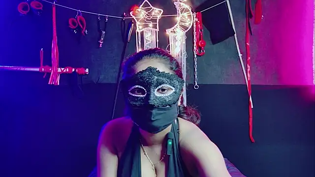 Snapshot of Exotic_Goddess chatting on November 12, 9:02 am Exotic Goddess online show from November 12, 9:02 am