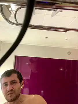 Snapshot of SexSanich chatting on December 14, 9:15 am SexSanich online show from December 14, 9:15 am