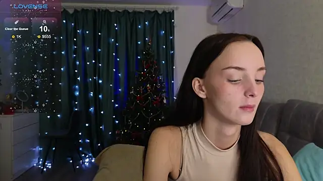 Snapshot of Silver_rains chatting on January 16, 12:12 am Silver rains online show from January 16, 12:12 am