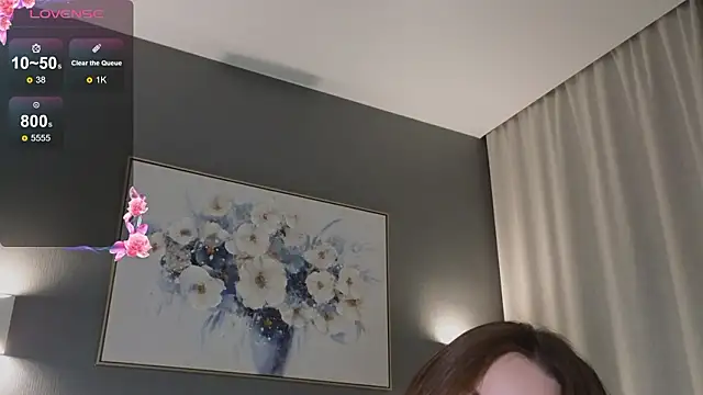 Snapshot of Silver_rains chatting on February 20, 12:51 am Silver rains online show from February 20, 12:51 am