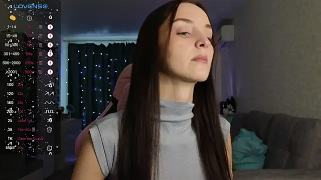 Snapshot of Silver_rains chatting on January 17, 6:15 am Silver rains online show from January 17, 6:15 am