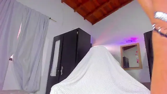 Stormeass online show from March 28, 8:10 pm