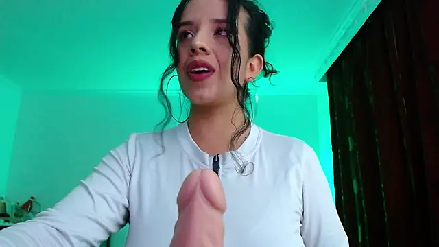 Snapshot of VALERY_MEER chatting on June 14, 11:28 pm VALERY MEER online show from June 14, 11:28 pm