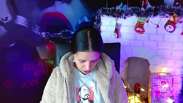 Snapshot of VALERY_MEER chatting on December 24, 12:00 pm VALERY MEER online show from December 24, 12:00 pm