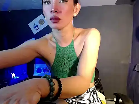 Rhianna wilson online show from October 25, 10:58 am