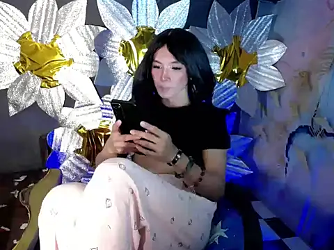 Rhianna wilson online show from June 17, 10:03 am