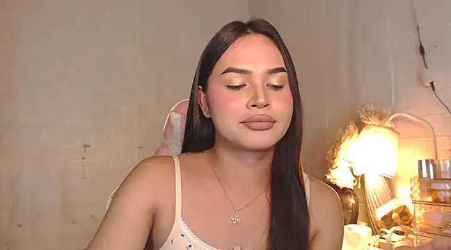 Ashely Lewis online show from February 15, 1:49 pm