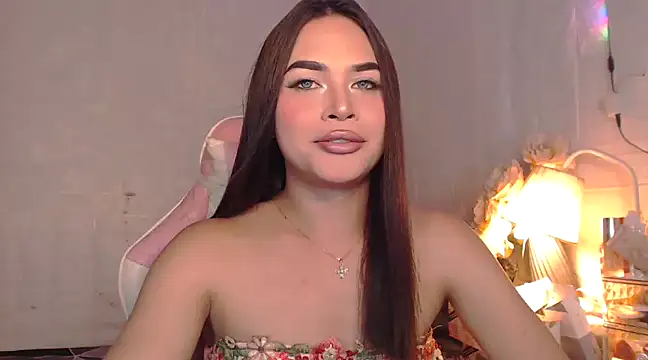 Ashely Lewis online show from February 3, 11:53 am