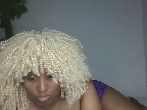 queen mendyz online show from May 28, 7:53 pm