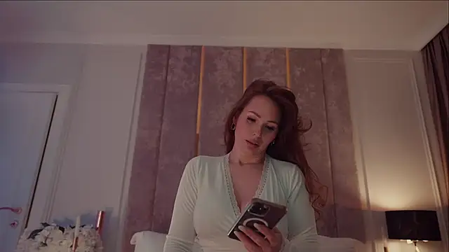 MilaDYstarlight online show from February 20, 5:37 pm