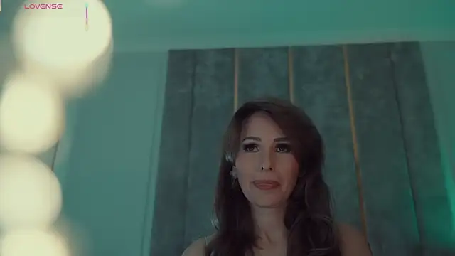 MilaDYstarlight online show from October 10, 4:30 pm