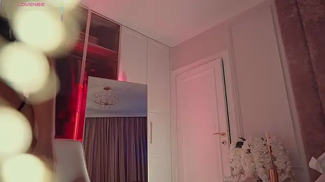 MilaDYstarlight online show from October 21, 9:14 pm