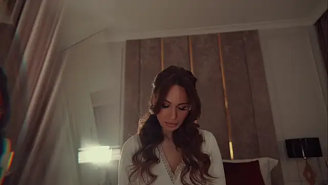 MilaDYstarlight online show from April 17, 6:55 pm