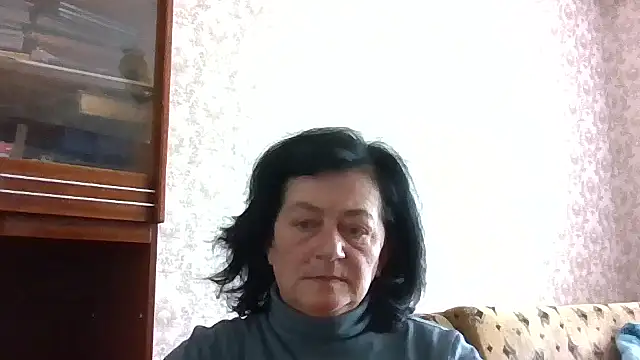 GypsiQueen2 online show from April 24, 7:32 am