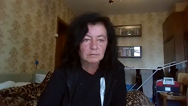 GypsiQueen2 online show from July 11, 7:52 am