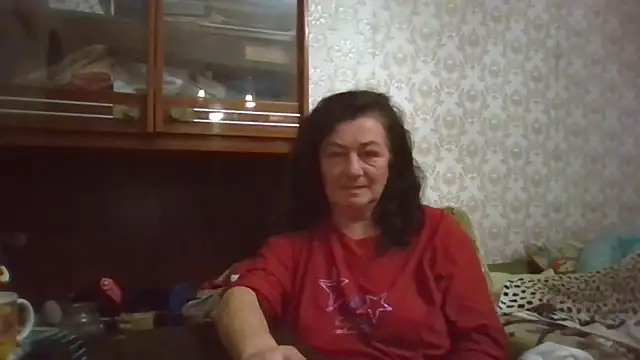 GypsiQueen2 online show from October 27, 4:30 pm